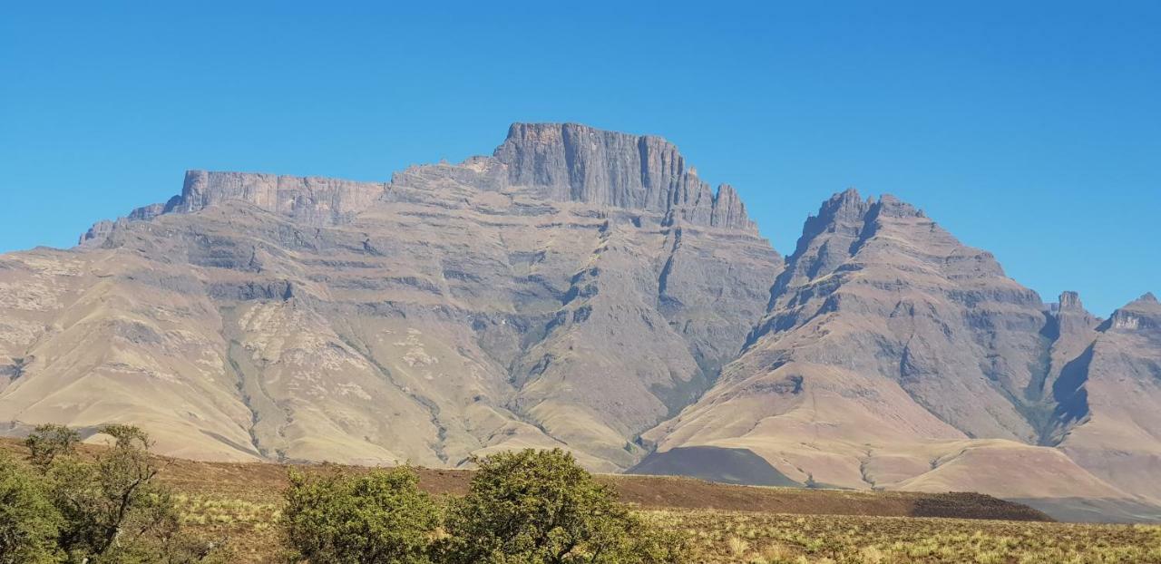 Swallowfield Rondavels Champagne Valley المظهر الخارجي الصورة